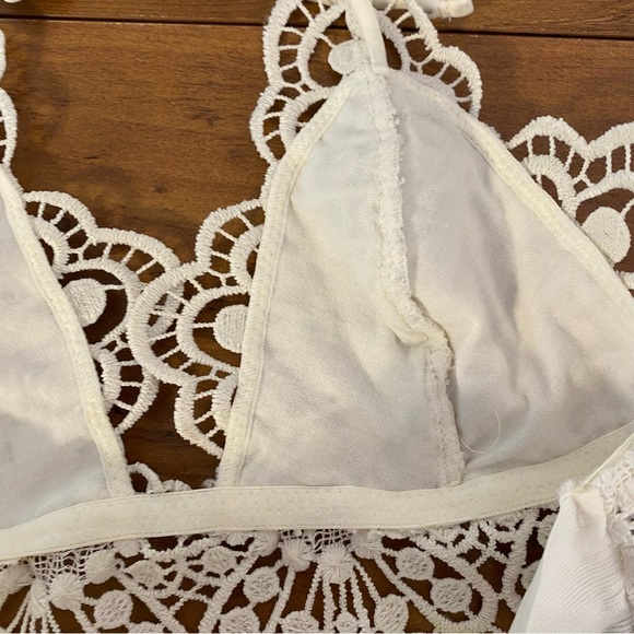 Urban Outfitters Out From Under Lace Bralette Ivory Size Small New W/ Flaws - Picture 5 of 12